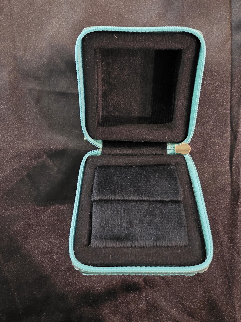 Cowhide Ring Box - Picture 2 of 3